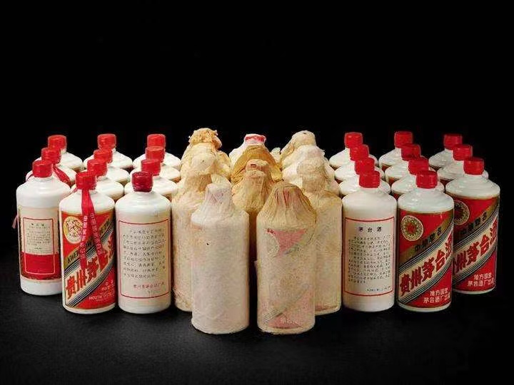 魏县日照岚山回收酒价格哪里回收(附近上门回收茅台酒）?